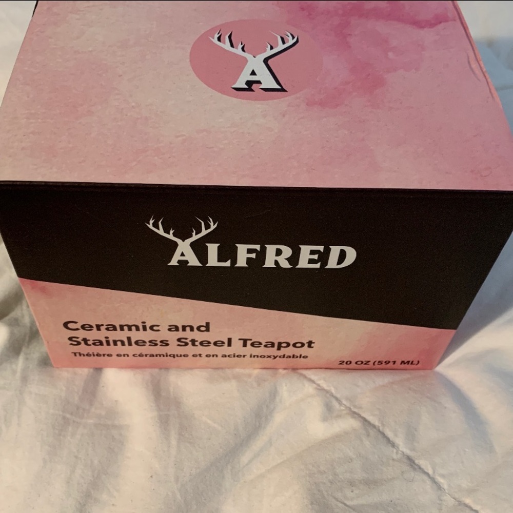 Alfred teapot